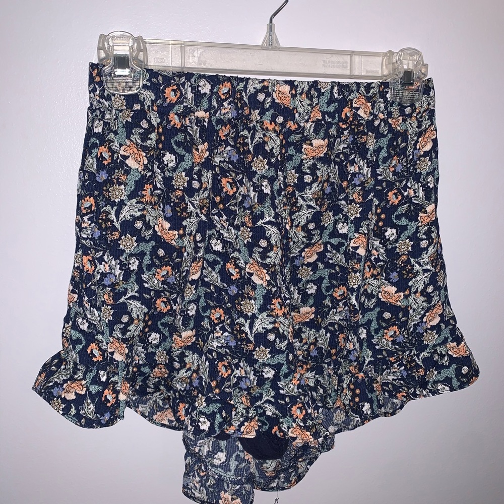 Francesca’s Floral Print Flowy Shorts